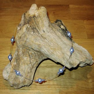 Perlenkette, ca. 45 cm lang, Karabiner, aus Swarovskiperlen, hellblau