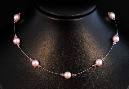 Perlenkette, ca. 44 cm lang, Karabiner, aus Swarovskiperlen, rosa
