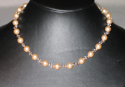 rosa Perlenkette, ca. 45 cm lang, Swarovskiperlen – Bild 2