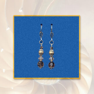 Ohrringe mit Swarovski in braun silberfarben mit Klappbrisur